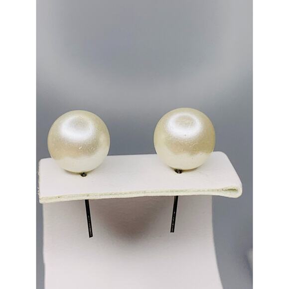 Large Round White Bead Stud Earrings Faux Pearl - Picture 4 of 4